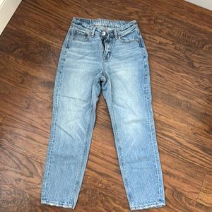 American Eagle Mom Jeans, size 00 xshort